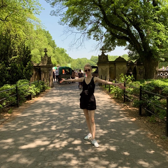 Meet your Posher, Lindsay - Picture 1 of 1